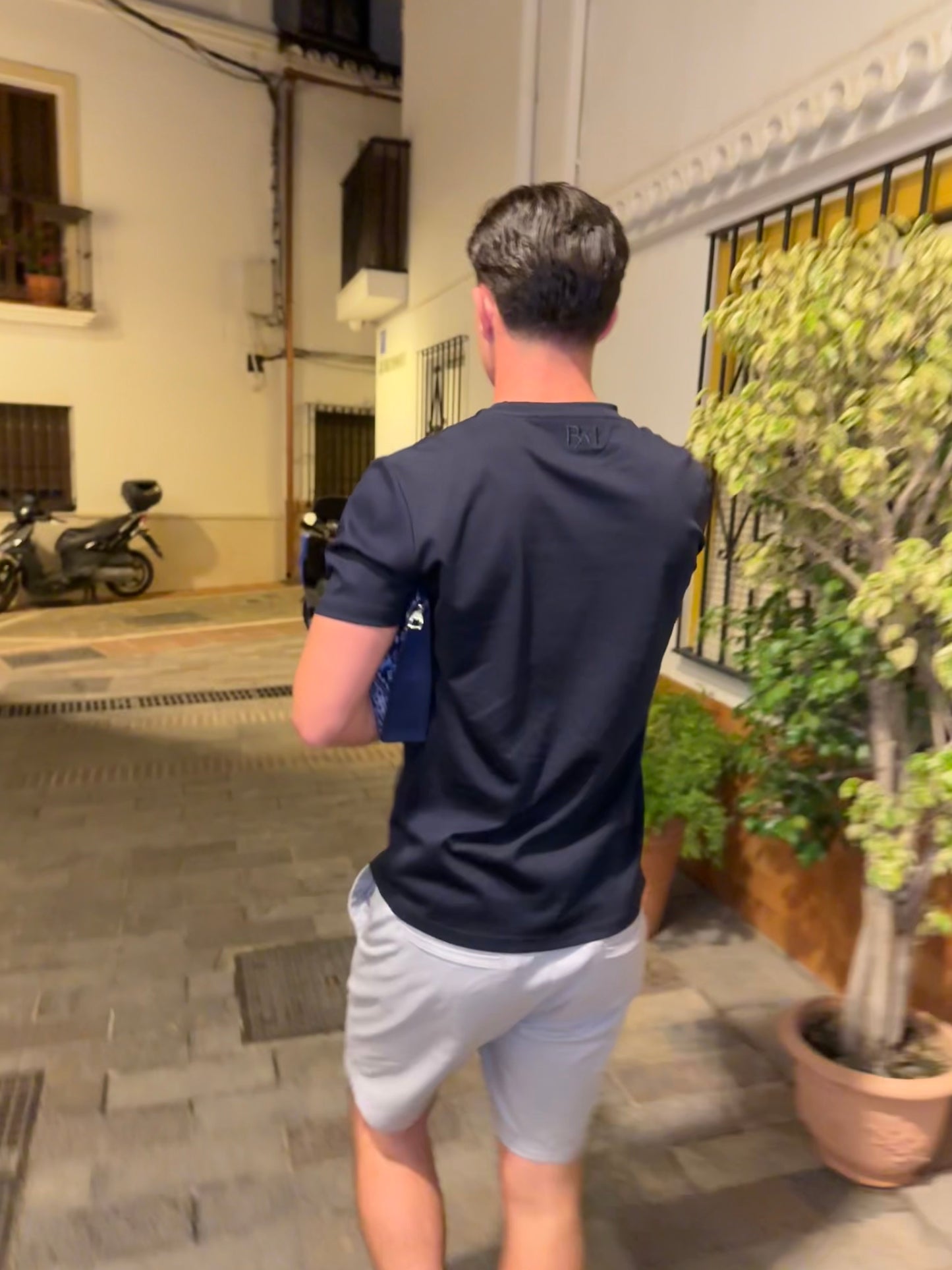 BM Classic T-Shirt – Navy