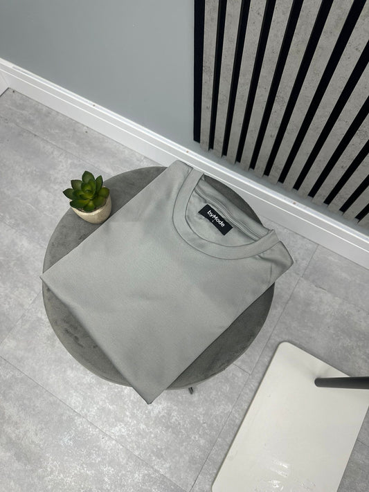 BM Classic T-Shirt – Grey